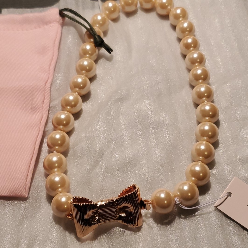 - Kate spade pearl necklace gorgeous pink bag